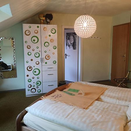 Hotel Goldflair Am Rathaus كورباخ المظهر الخارجي الصورة