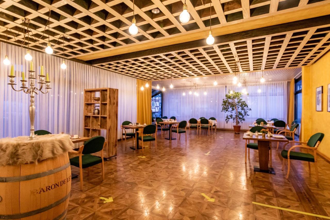 Hotel Goldflair Am Rathaus كورباخ المظهر الخارجي الصورة