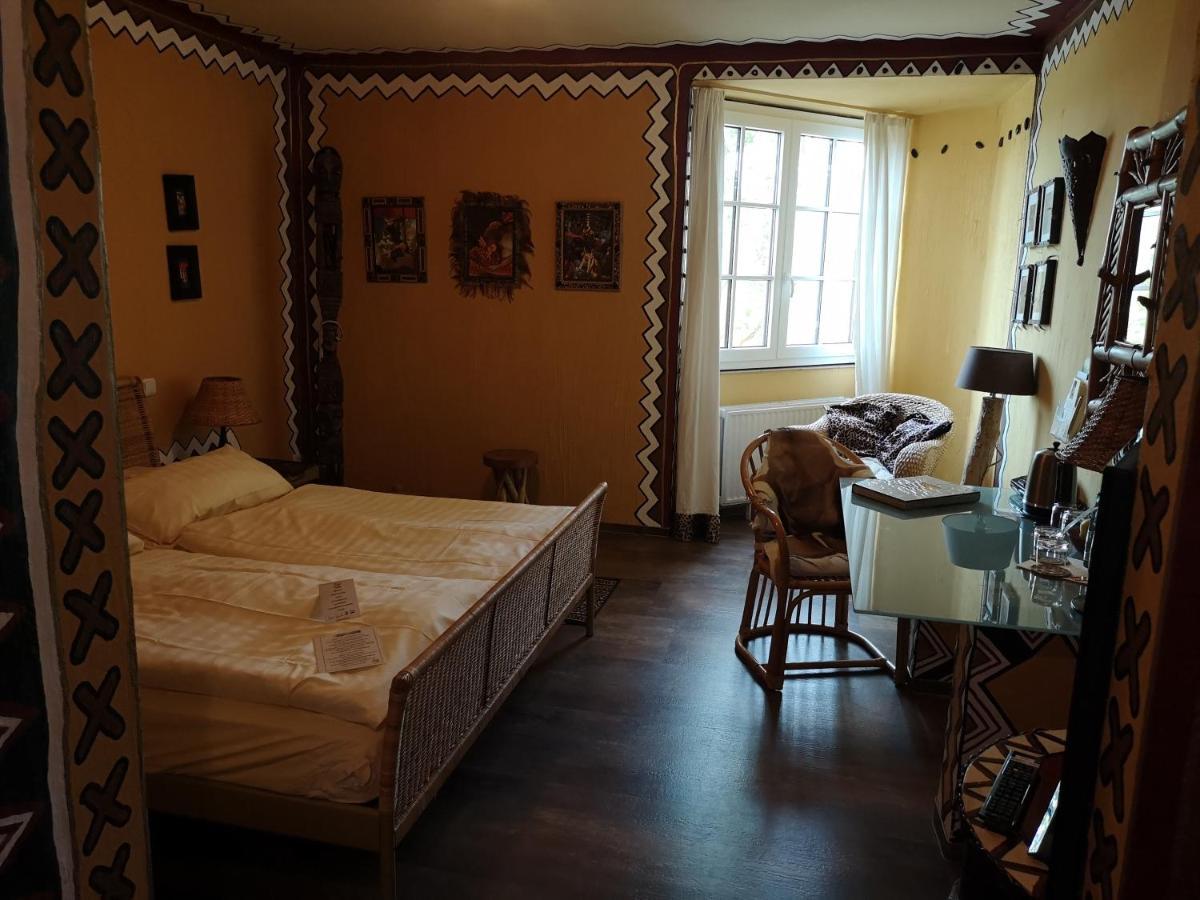 Hotel Goldflair Am Rathaus كورباخ المظهر الخارجي الصورة