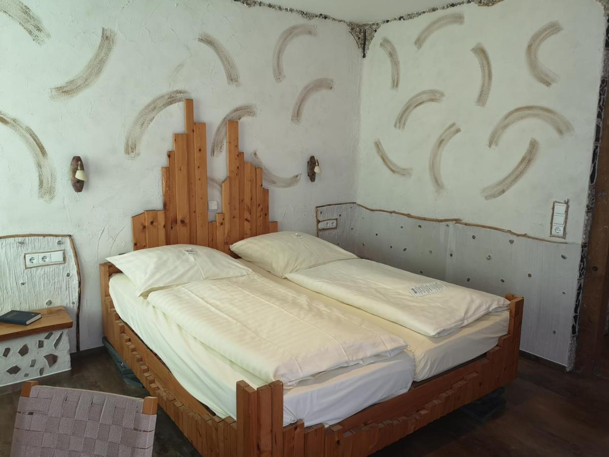 Hotel Goldflair Am Rathaus كورباخ المظهر الخارجي الصورة