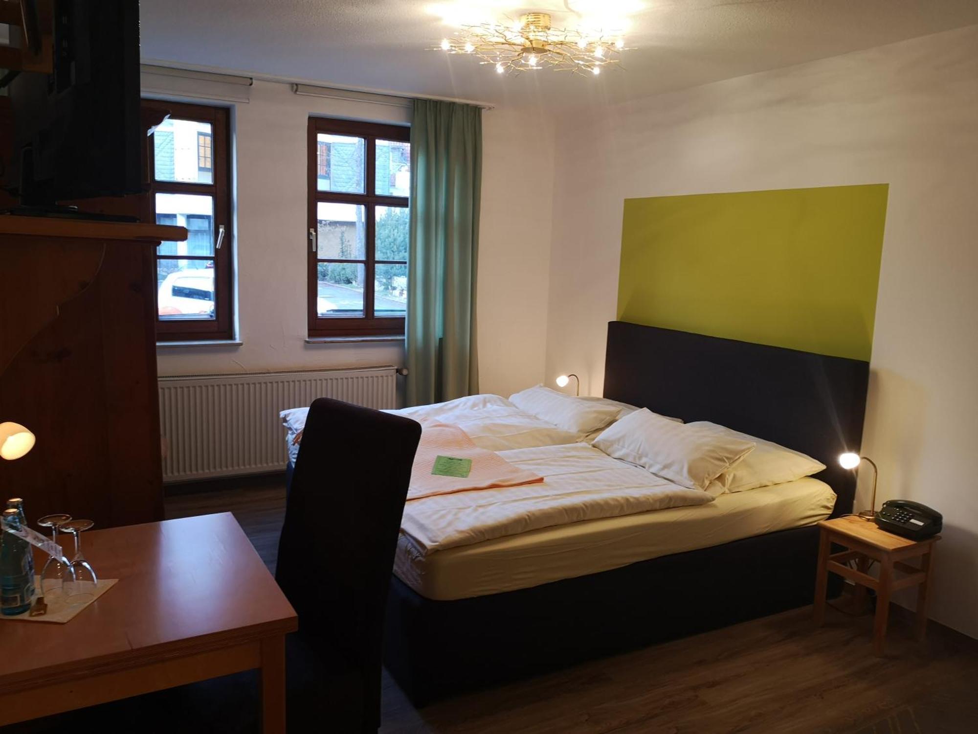 Hotel Goldflair Am Rathaus كورباخ المظهر الخارجي الصورة
