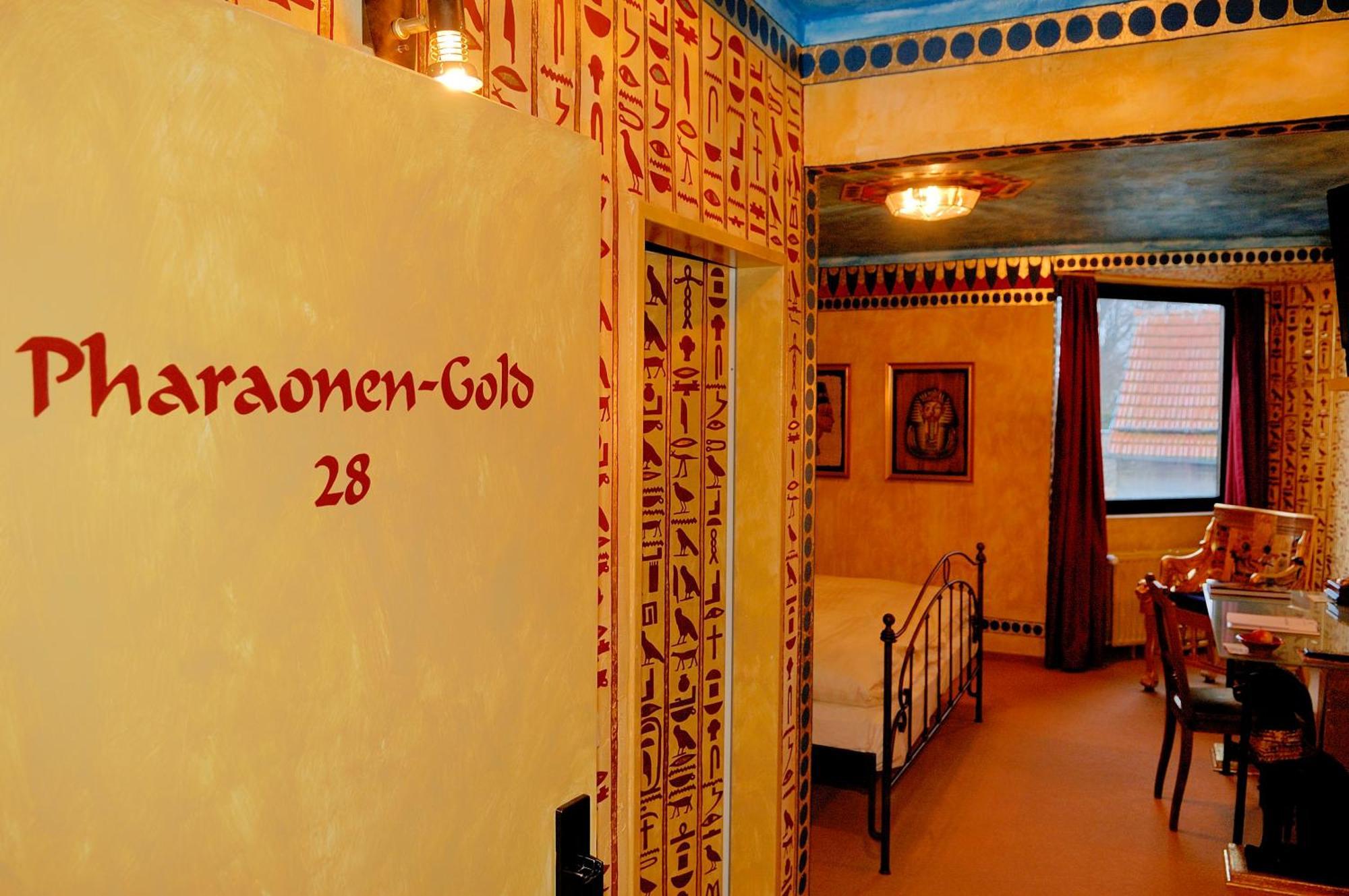 Hotel Goldflair Am Rathaus كورباخ المظهر الخارجي الصورة
