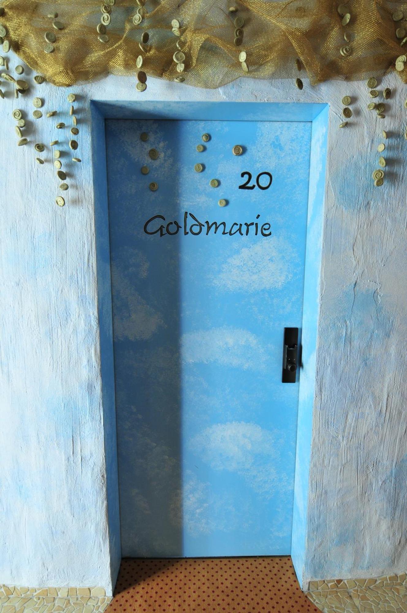 Hotel Goldflair Am Rathaus كورباخ المظهر الخارجي الصورة